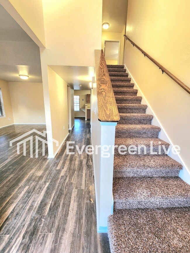 221 Fireball Dr in Clovis, NM - Building Photo - Building Photo