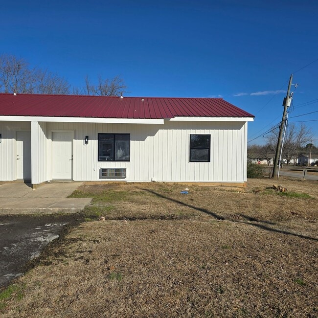 property at 221 Laurel Steet