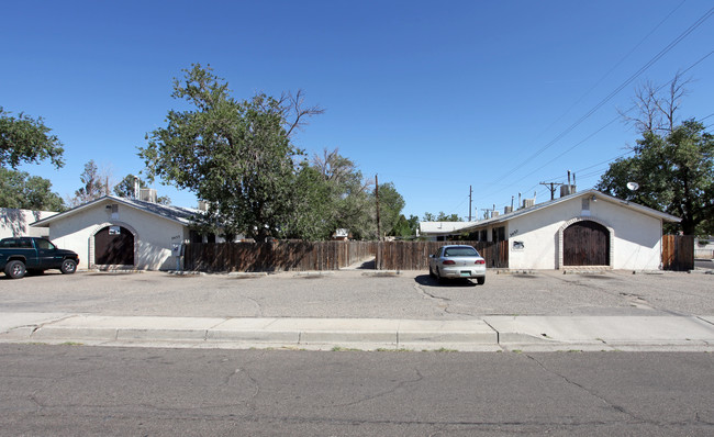 3433-3437 Crest Ave SE in Albuquerque, NM - Building Photo - Building Photo