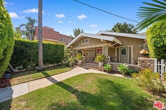 2005 Beachwood Dr in Los Angeles, CA - Building Photo - Building Photo