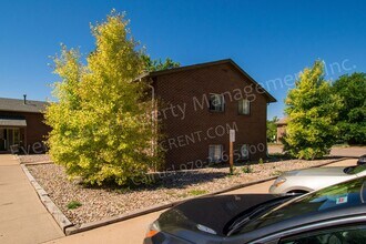 927 James Ct in Fort Collins, CO - Building Photo - Building Photo