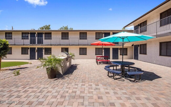 property at 2216 E Eugie Terrace