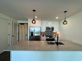 160 NW 28th St, Unit B1 in Miami, FL - Building Photo