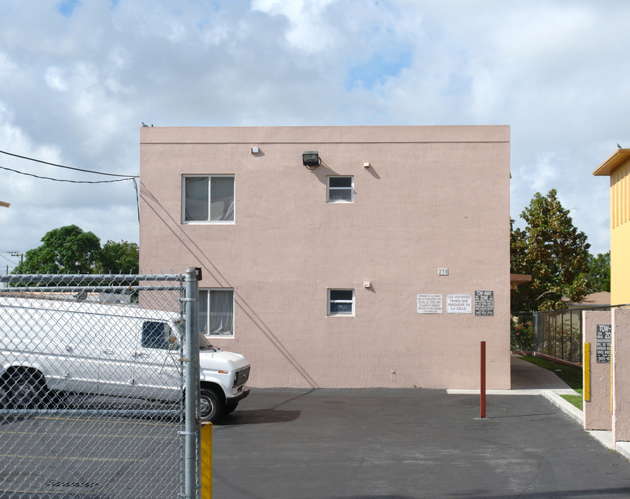 230 SW 18th Ave in Miami, FL - Building Photo