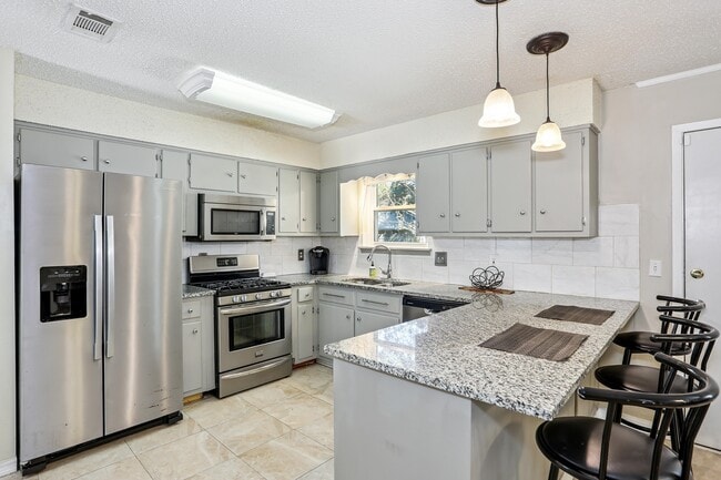 506 Waycross Ave in Pensacola, FL - Building Photo - Building Photo