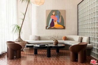 7617 Santa Monica Blvd in West Hollywood, CA - Building Photo - Building Photo