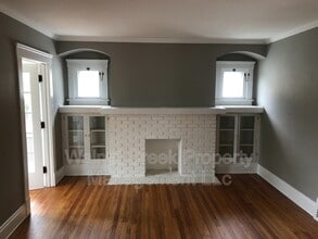 2157 Wascana Ave in Lakewood, OH - Building Photo - Building Photo