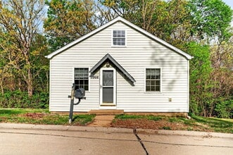 3966 Kleinschmidt Rd in Arnold, MO - Building Photo - Building Photo