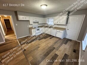 617 Brierly Dr in Sherwood, AR - Building Photo - Building Photo
