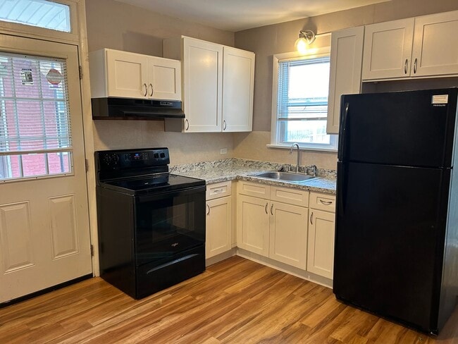 property at 706 N Lime St