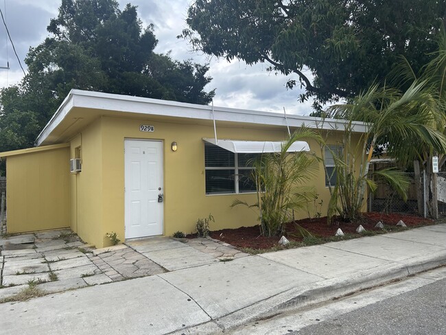 property at 929 S E St
