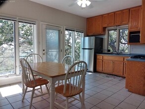 525 Northwood Hills Dr in Fredericksburg, TX - Building Photo - Building Photo