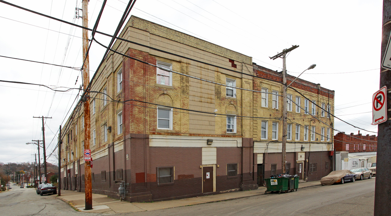 Narcissus in Pittsburgh, PA - Building Photo