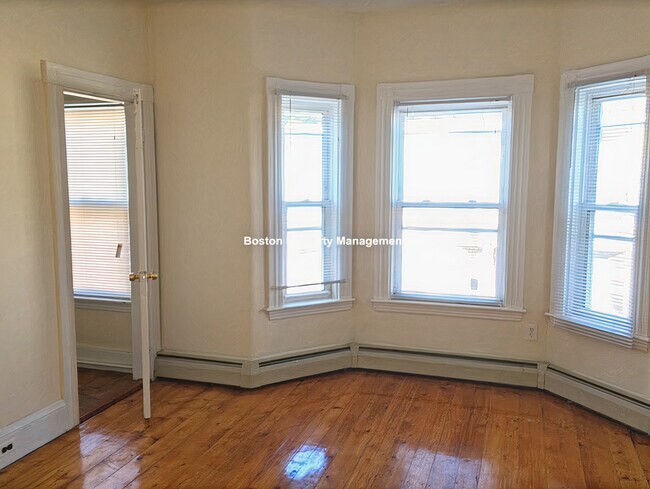 74 Hano St, Unit 74 in Boston, MA - Building Photo - Building Photo