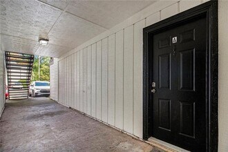 3599 Woodbriar Cir in Tucker, GA - Building Photo - Building Photo