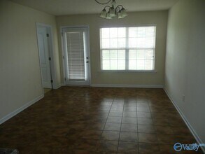 242 Shadow Ct SW in Huntsville, AL - Building Photo - Building Photo