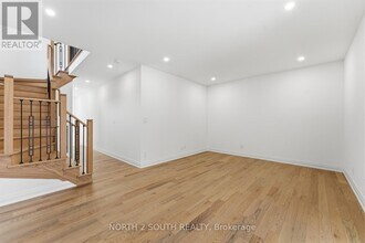 36 Virro Ct in Vaughan, ON - Building Photo - Building Photo