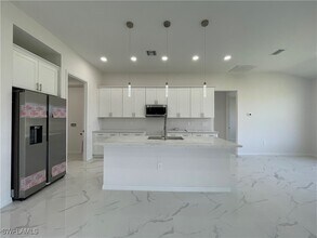 2614 NW 20th Terrace in Cape Coral, FL - Building Photo - Building Photo