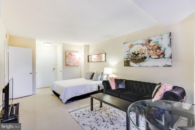 property at 1111 Arlington Blvd