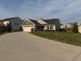 109 Cinder Bnd in Williamsburg, VA - Building Photo