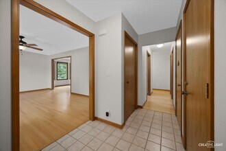 1090 1st St in Batavia, IL - Building Photo - Building Photo