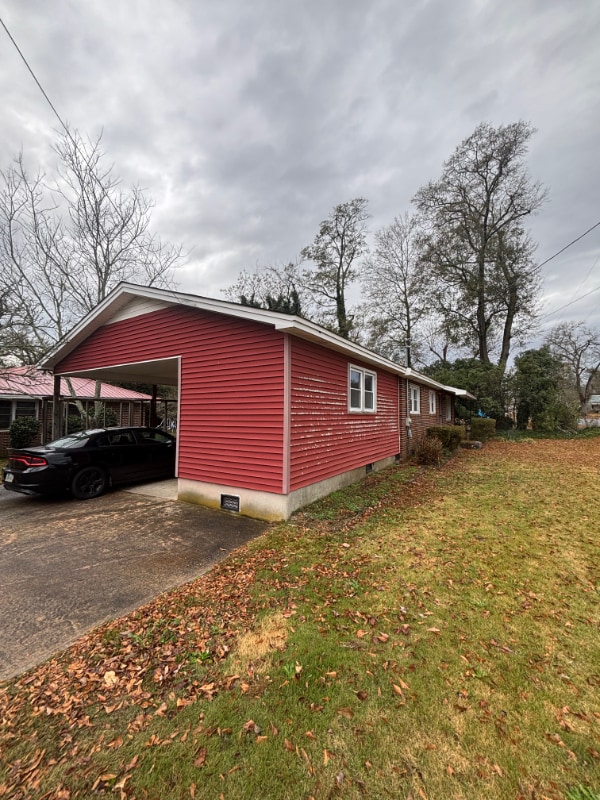 51 Carey St in Elberton, GA - Foto de edificio - Building Photo