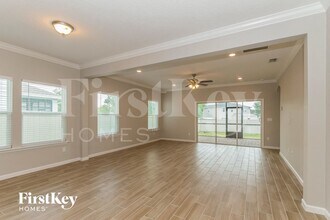 9856 Melrose Creek Dr, Unit 21 in Jacksonville, FL - Foto de edificio - Building Photo