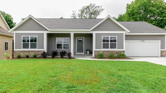 13166 Indigo Ct in Holland, MI - Building Photo