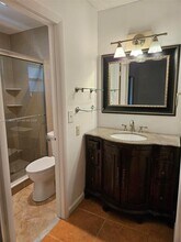 5140 SW 40th Ave in Fort Lauderdale, FL - Building Photo - Building Photo