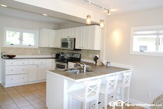 4887 Edgewater Dr in Mound, MN - Building Photo - Building Photo