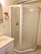 35 Higgins St, Unit 1 in Boston, MA - Building Photo - Building Photo