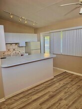 1070 98th St in Bay Harbor Islands, FL - Building Photo - Building Photo