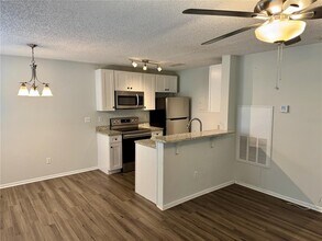 732 Secret Harbor Ln in Lake Mary, FL - Building Photo - Building Photo
