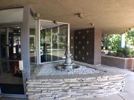 1111 Church St in Evanston, IL - Building Photo
