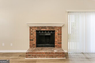 1061 Brandon Hill Way in Jonesboro, GA - Building Photo - Building Photo