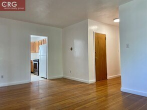 75 Euston Rd, Unit 8 in Boston, MA - Building Photo - Building Photo