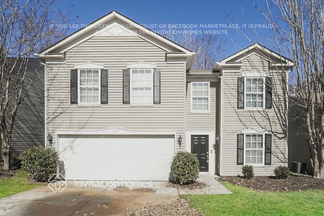 5139 Vanhoy Ln in Charlotte, NC - Building Photo