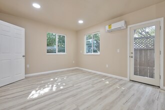 373 Second Ave in Redwood City, CA - Building Photo - Building Photo