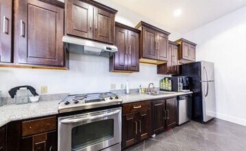 2150 Katy Fort Bend Rd in Katy, TX - Building Photo - Building Photo