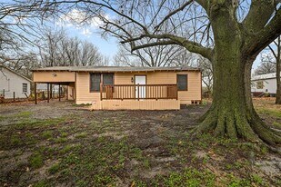 505 S State Hwy 78 in Blue Ridge, TX - Building Photo