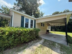 1305 Oakland Ave in Cayce, SC - Building Photo - Building Photo