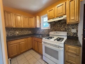 135 Duer St in North Plainfield, NJ - Building Photo - Building Photo