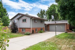 6412 W Brittany Pl in Littleton, CO - Building Photo