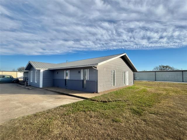 4502 US-82 in Gainesville, TX - Building Photo - Building Photo