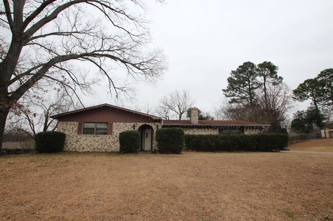 property at 618 Joel Dr