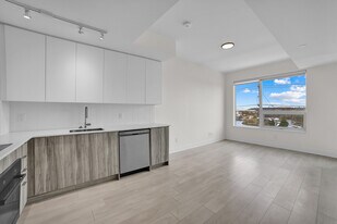 2489 Taunton Rd in Oakville, ON - Building Photo