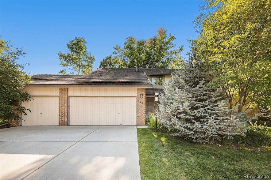 5961 S Boston St in Greenwood Village, CO - Building Photo