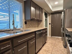 8638 S 51st St in Phoenix, AZ - Building Photo - Building Photo