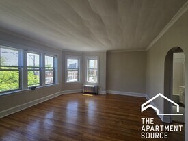 5618 N Kimball Ave, Unit 2A in Chicago, IL - Building Photo