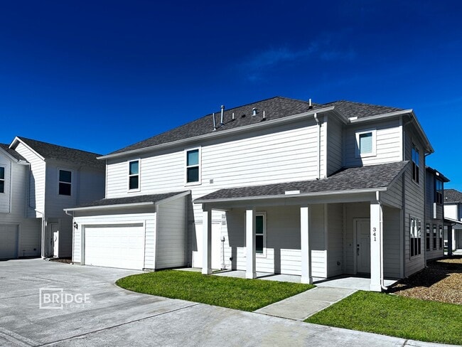 341 Huisache St in Lake Jackson, TX - Building Photo - Building Photo